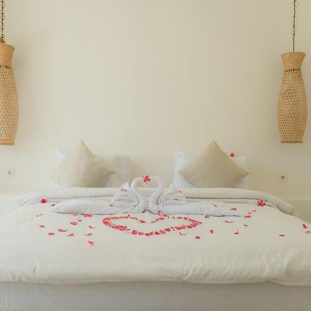 Gili Paddy Hotel Гили Траванган Экстерьер фото